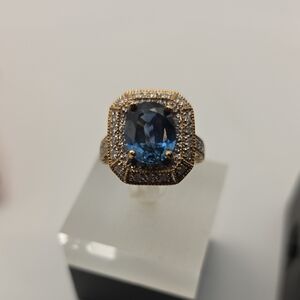 18k Yellow Gold 3.5carat Sapphire Diamond Ring